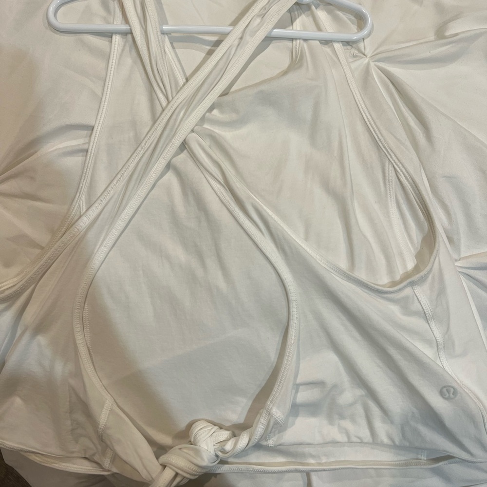 Cross back lulu lemon tank top white size 6